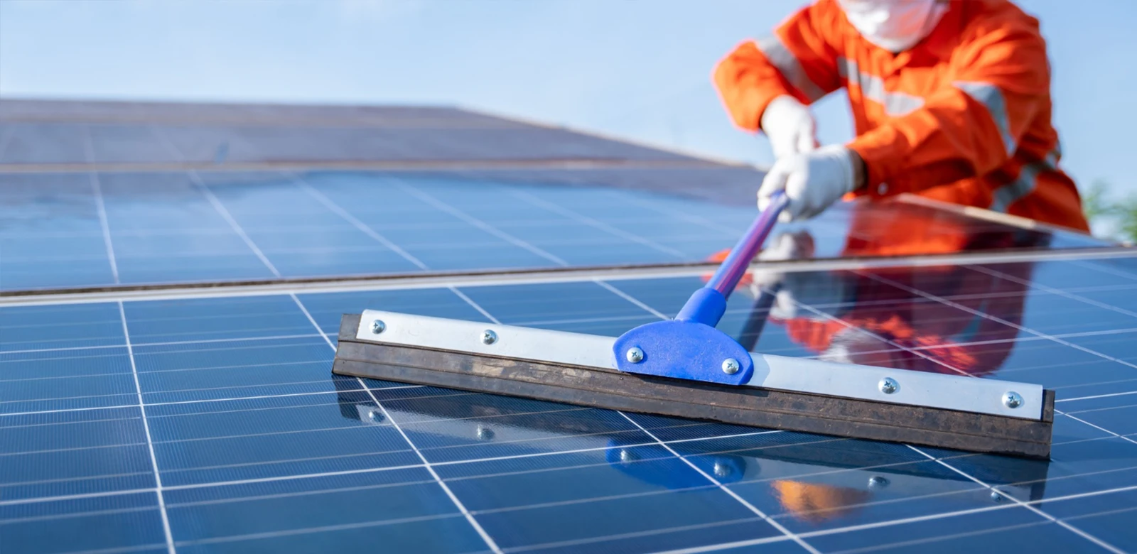 Lavage de panneaux solaires entretien